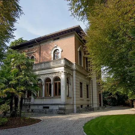 Como Vila *
