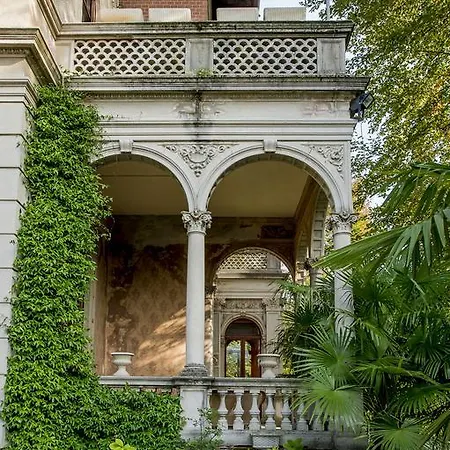 Como Vila *